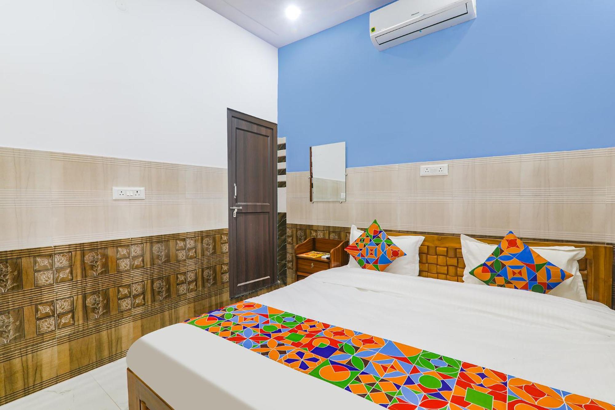 Hotel Fabexpress Shree Siya Raman - 500M From Shri Ram Janam Bhumi Ayodhya Esterno foto