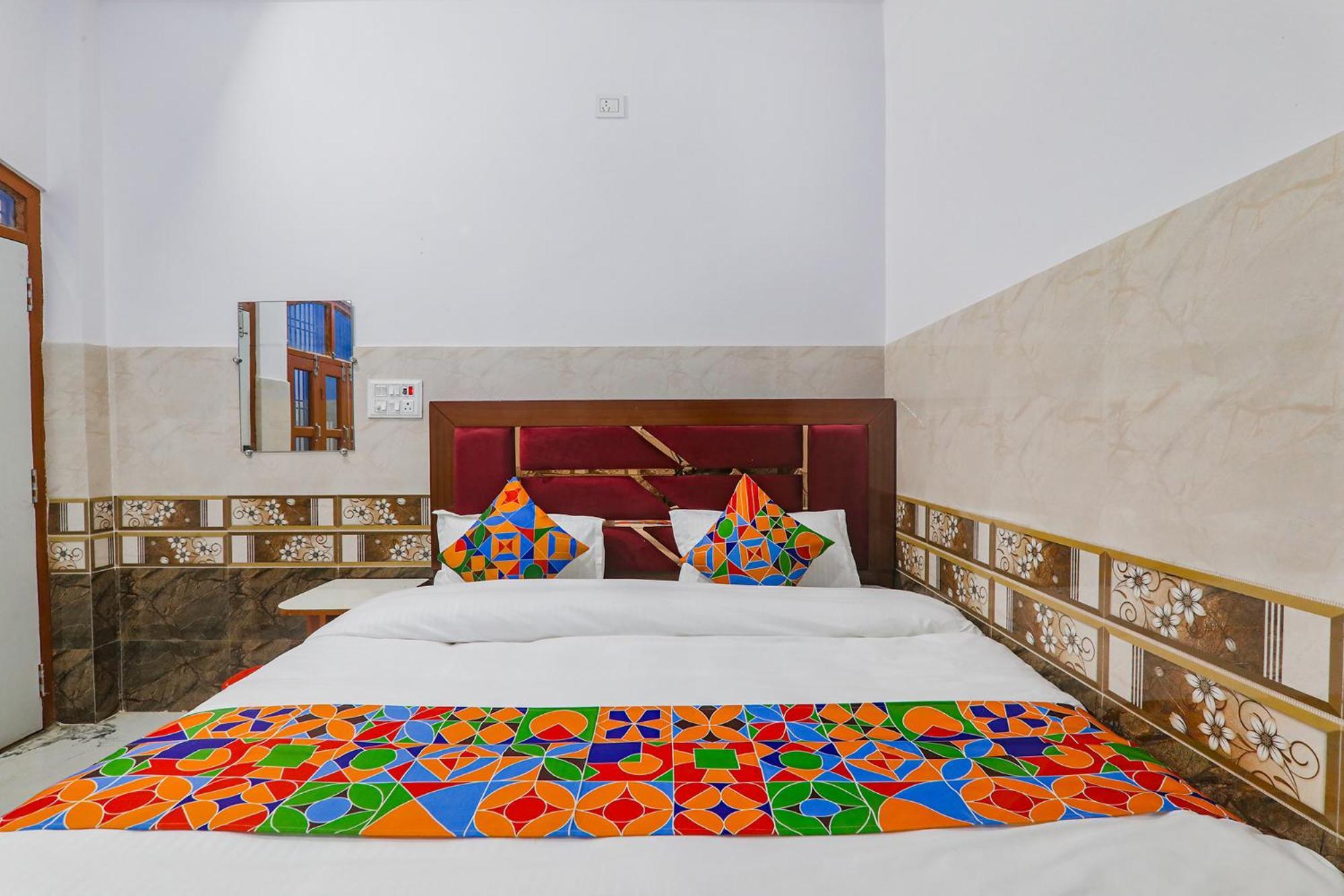 Hotel Fabexpress Shree Siya Raman - 500M From Shri Ram Janam Bhumi Ayodhya Esterno foto